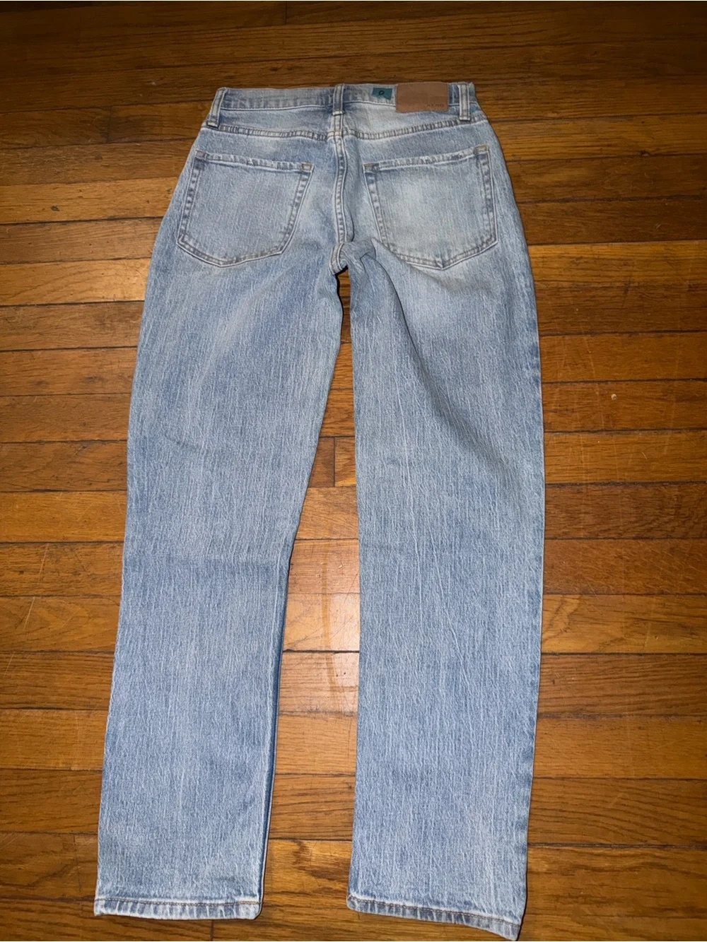 Aeropostale High Rise Button Fly Light Wash Mom Jeans